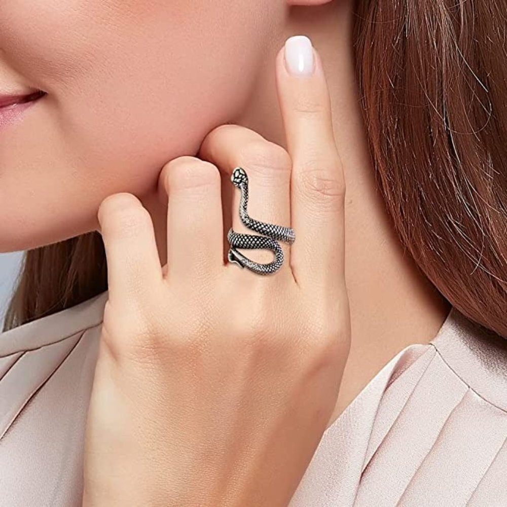 Silver Snake Ring - Picture 2 of 4